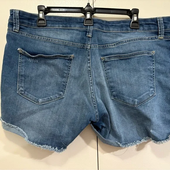 a.n.a Blue Jean Shorts with Floral Embroidery - Picture 3 of 6